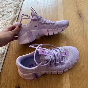 Nike Metcon Free 5s. Size 7. Really pretty purple / lavender color!